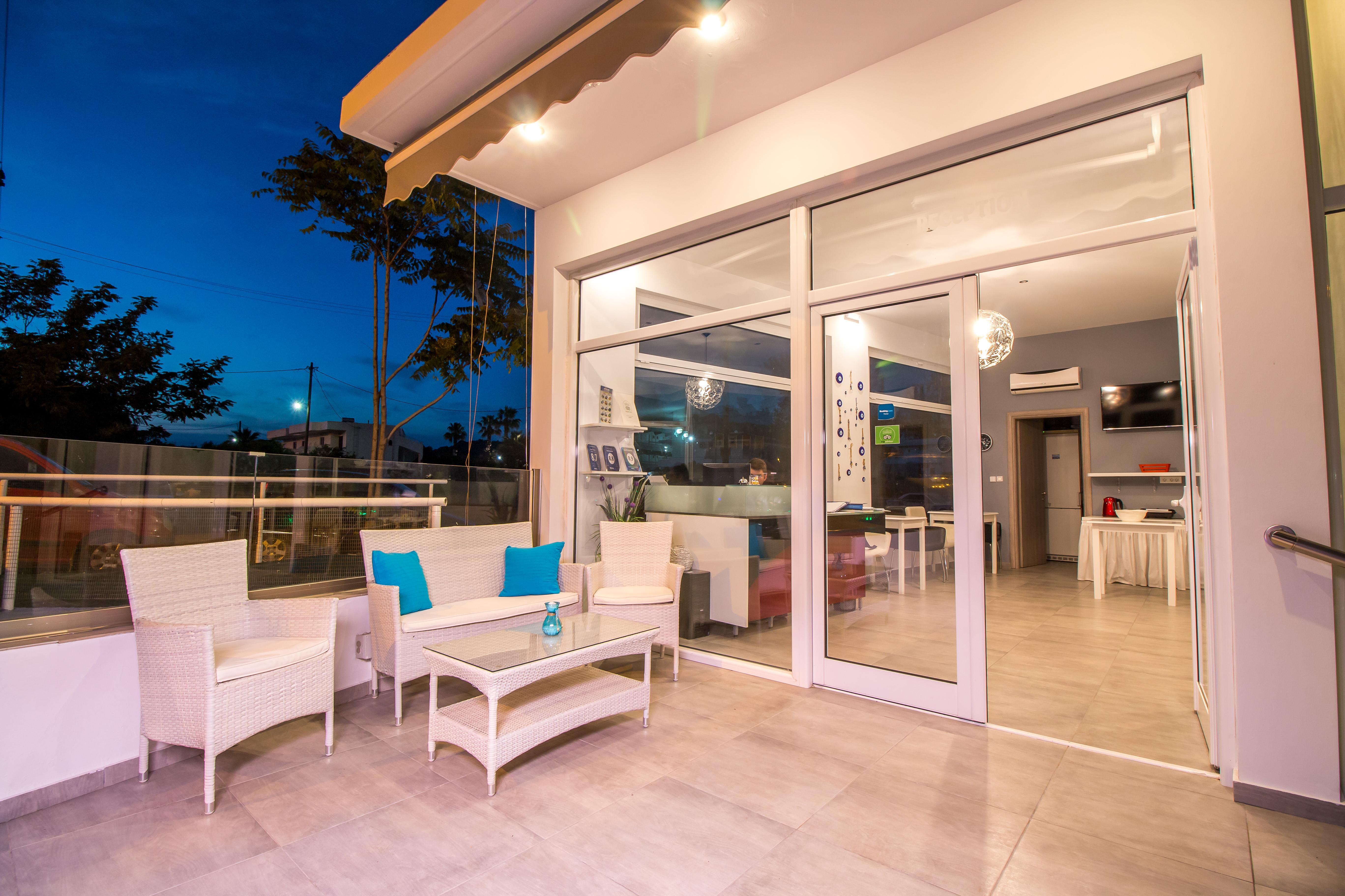 Casastavris - Aparts & Pool Suites Faliraki Exterior photo